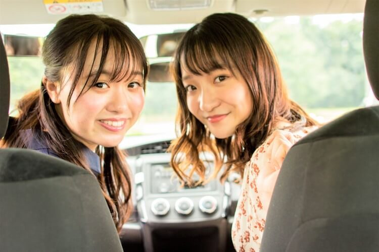 あずまえん自動車教習所の教習車の中