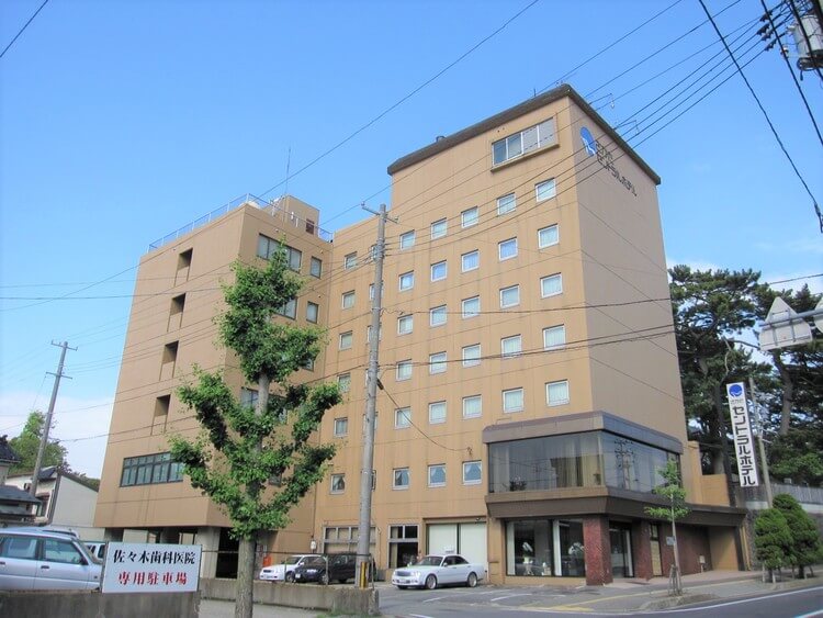 さかたセントラルホテルの外観