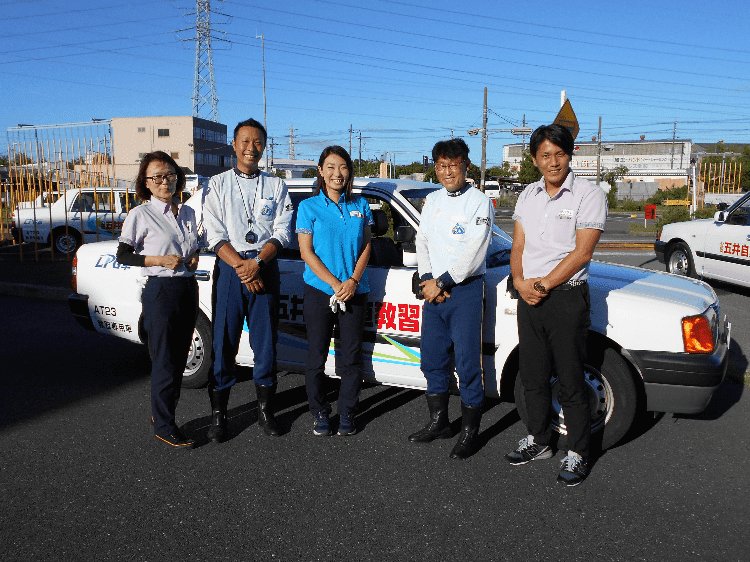 五井自動車教習所の指導員