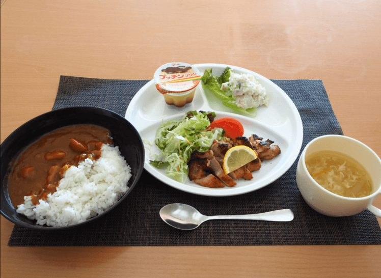 指宿中央自動車学校の食堂の定食