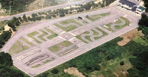 一関ファーストドライビングスクールの教習コースを上から見た写真