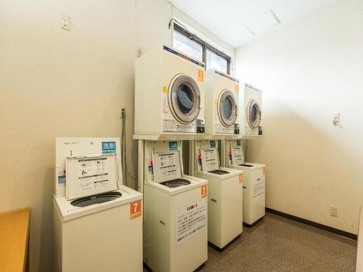 ホテル伊勢崎イーストのコインランドリー