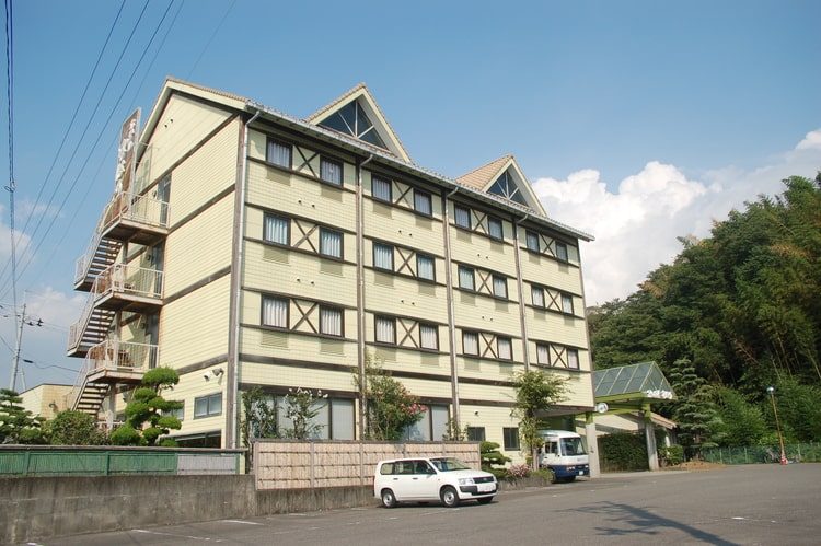 ホテルなはりの外観
