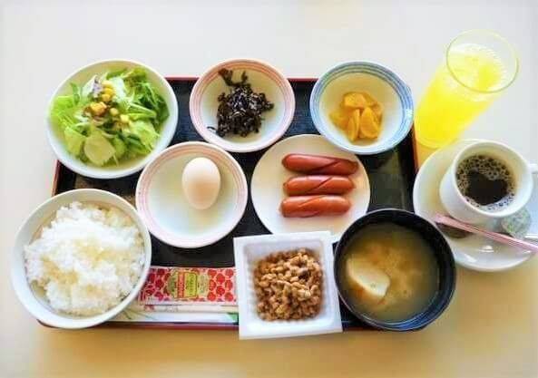 Epoca Base kochiの朝食の和定食
