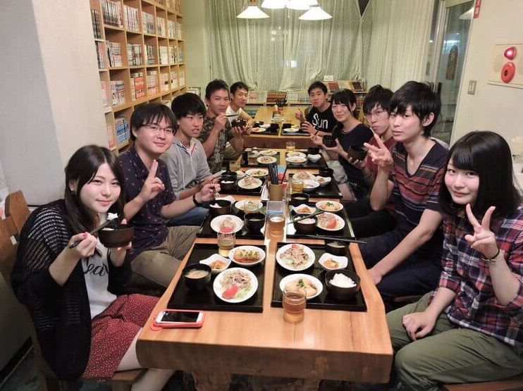 マツキドライビングスクール山形中央校の合宿生の夕食