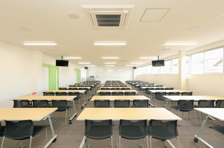 西尾自動車学校の教室