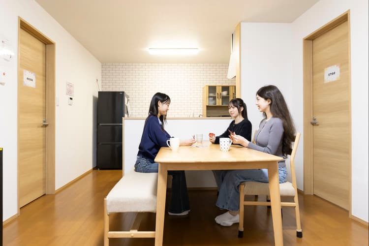 シェアハウス シャロンのダイニング