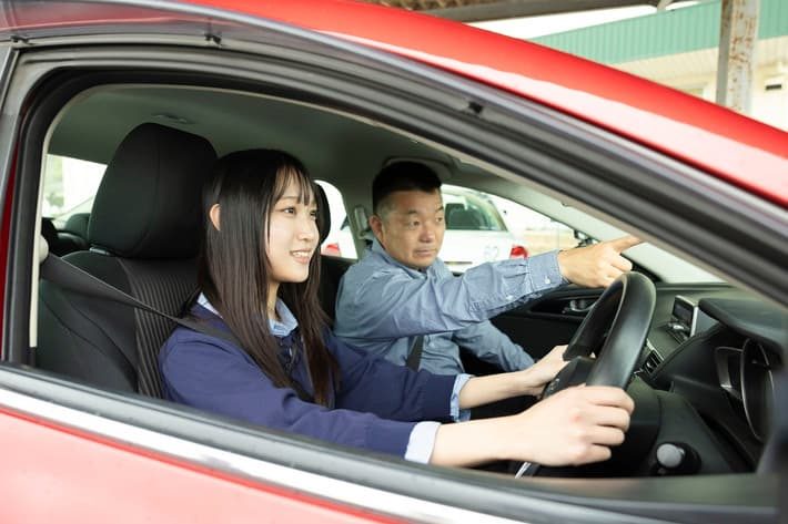 多久自動車学校の教習車