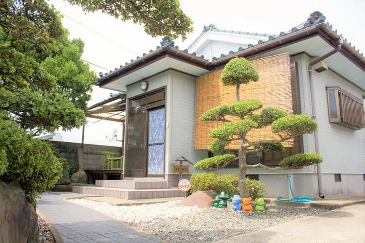 民宿ひばりの外観