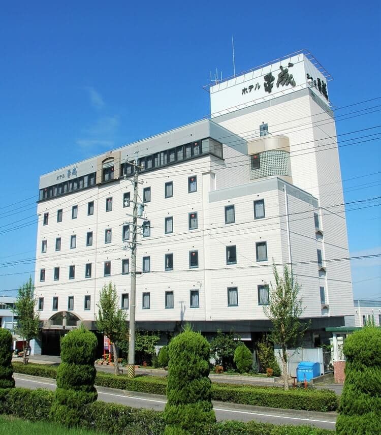 ホテル平成の外観