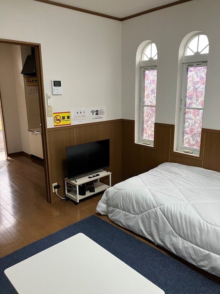 男性寮シティーハイツクレマチスの部屋のベッド